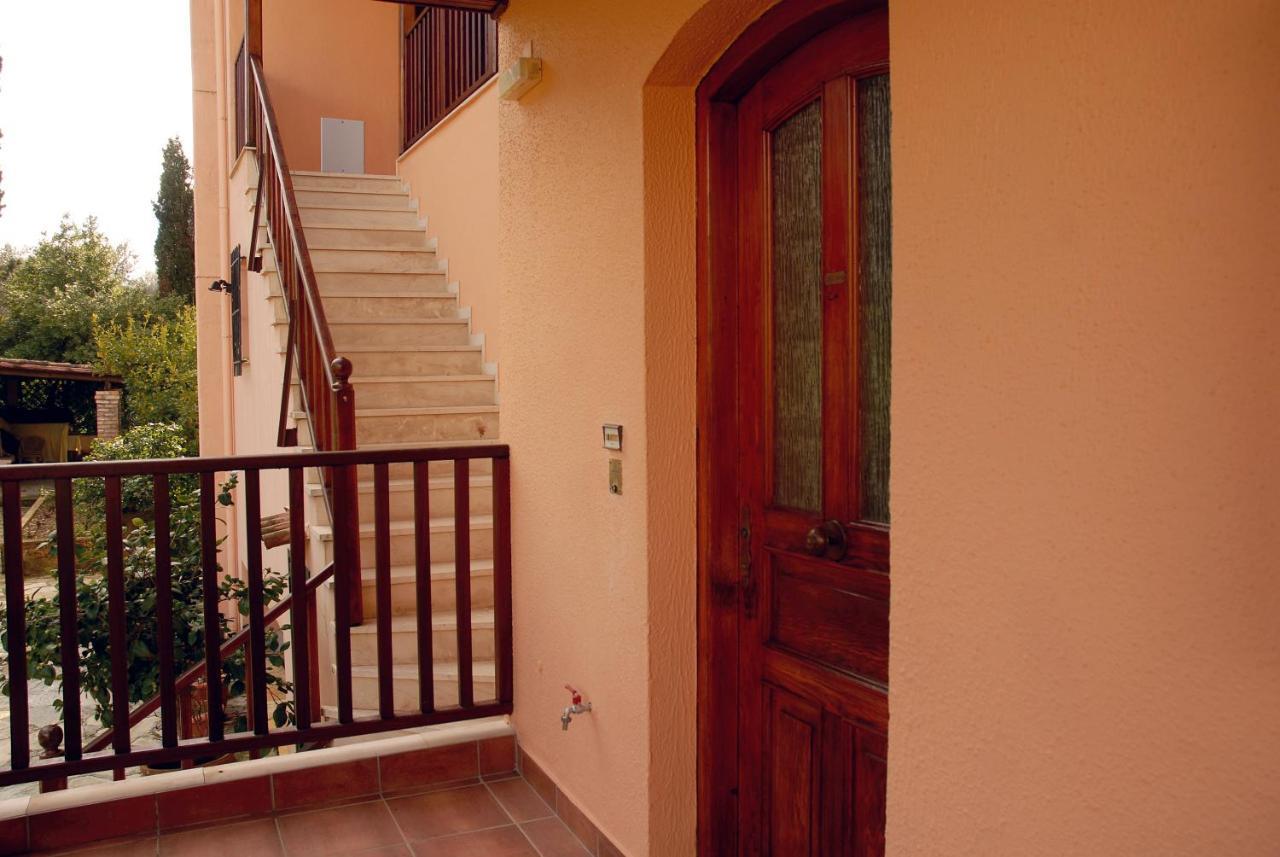 Corfu Club Apartments Gouvia Exterior photo