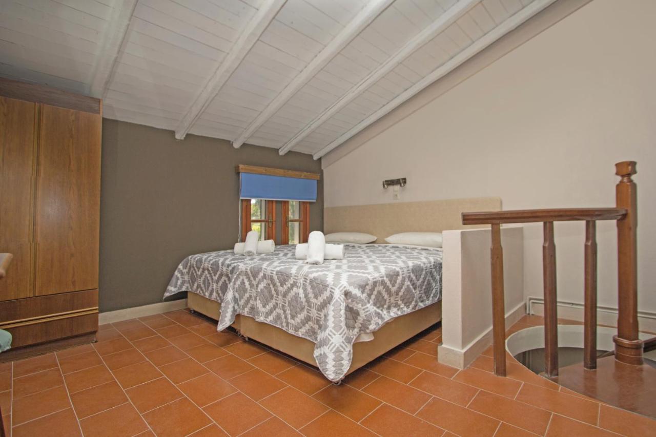 Corfu Club Apartments Gouvia Exterior photo